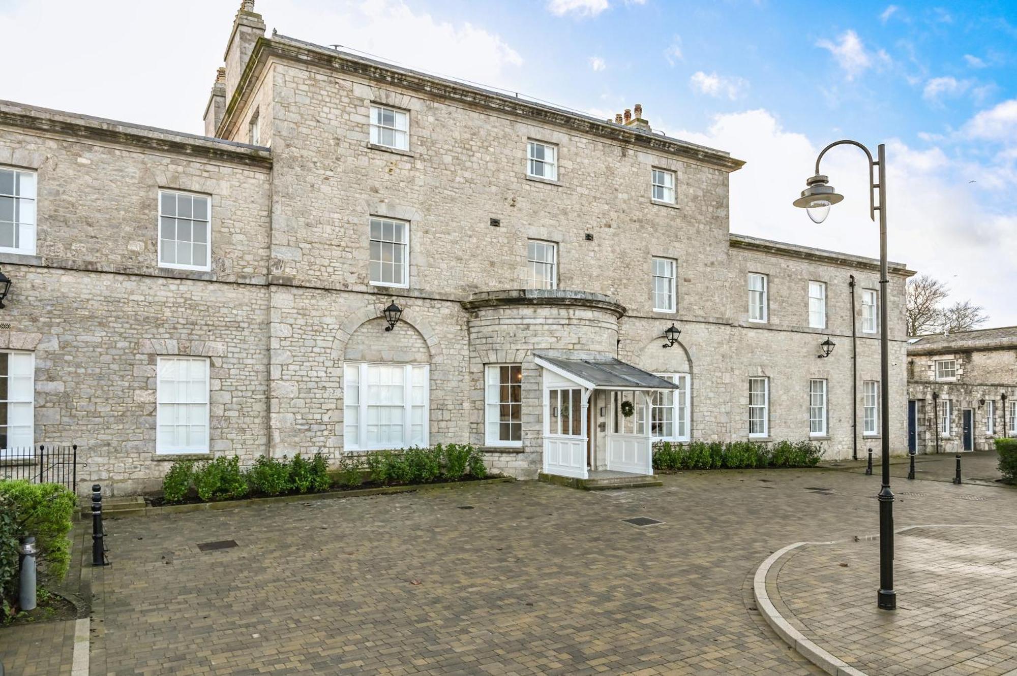 9 Admiralty House Stunning Luxury Apartment With Free Parking Plymouth Exterior foto