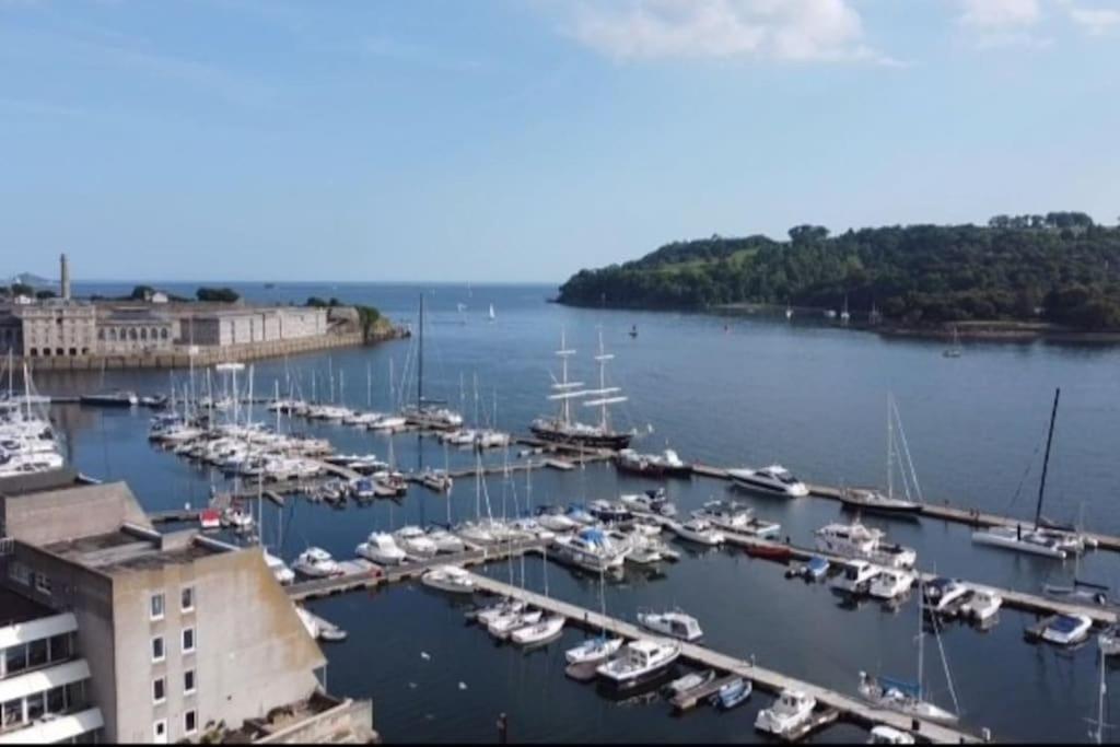 9 Admiralty House Stunning Luxury Apartment With Free Parking Plymouth Exterior foto