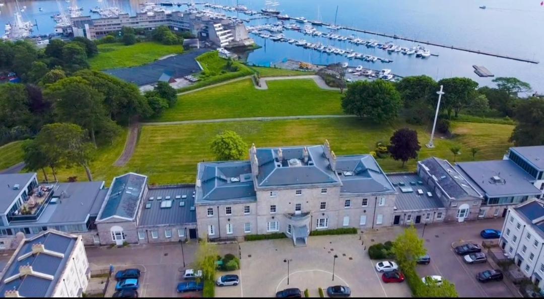9 Admiralty House Stunning Luxury Apartment With Free Parking Plymouth Exterior foto
